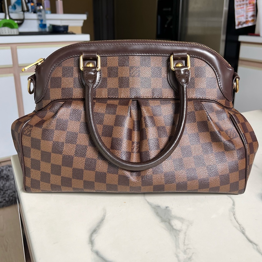100% Authentic Louis Vuitton Trevi Pm